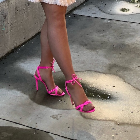 ugg tawney flip flop chestnut